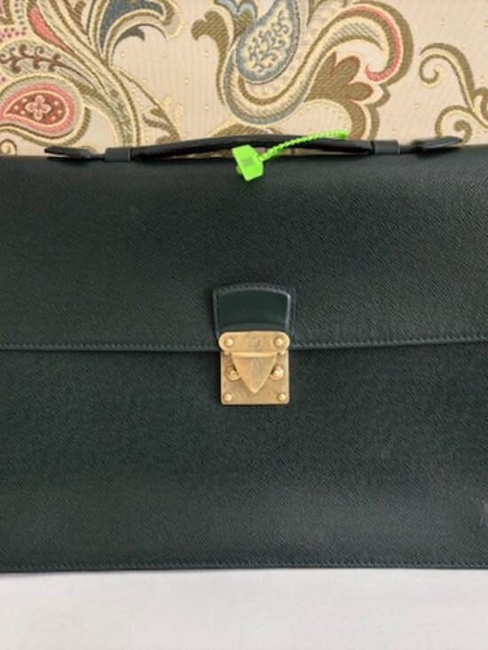 Louis Vuitton Accessories - 💚LV Taiga Serviette Kourad Epicea Green Briefcase💚